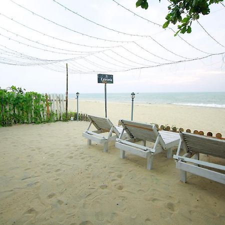 Shalom Beach Residency Alappuzha Esterno foto