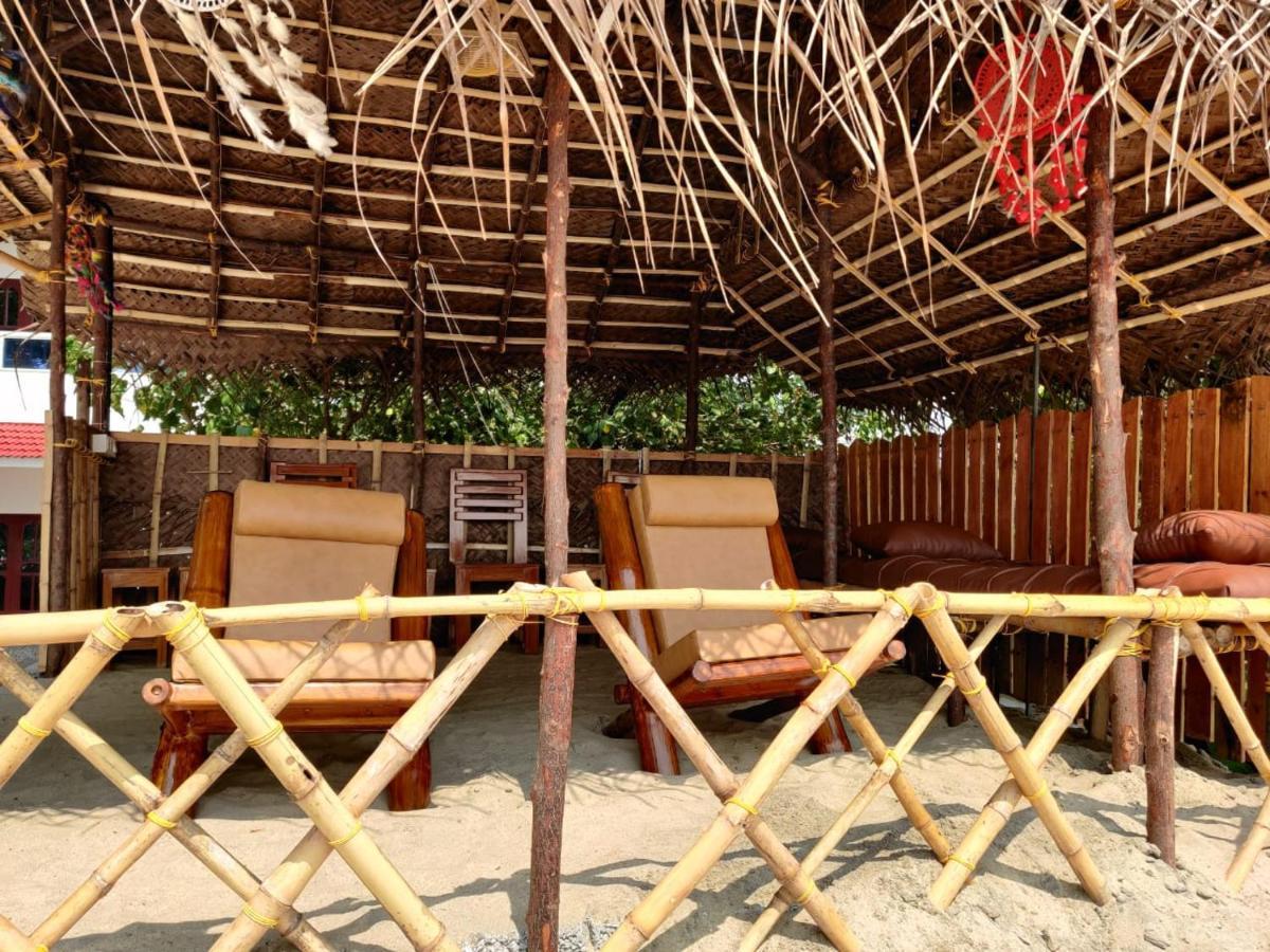 Shalom Beach Residency Alappuzha Esterno foto
