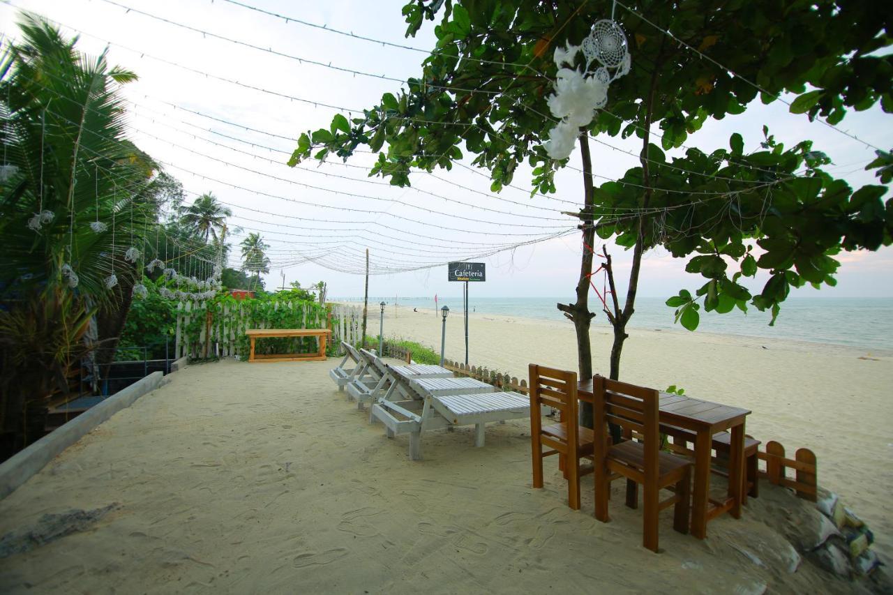 Shalom Beach Residency Alappuzha Esterno foto