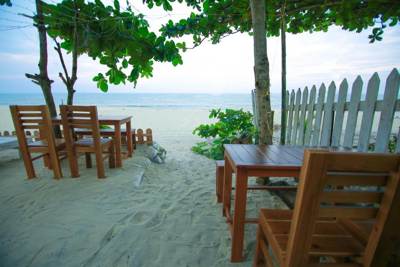 Shalom Beach Residency Alappuzha Esterno foto